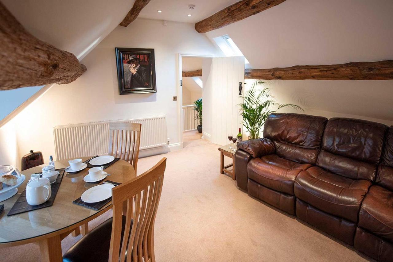 Neroli River View Apartment Bourton-on-the-Water Esterno foto